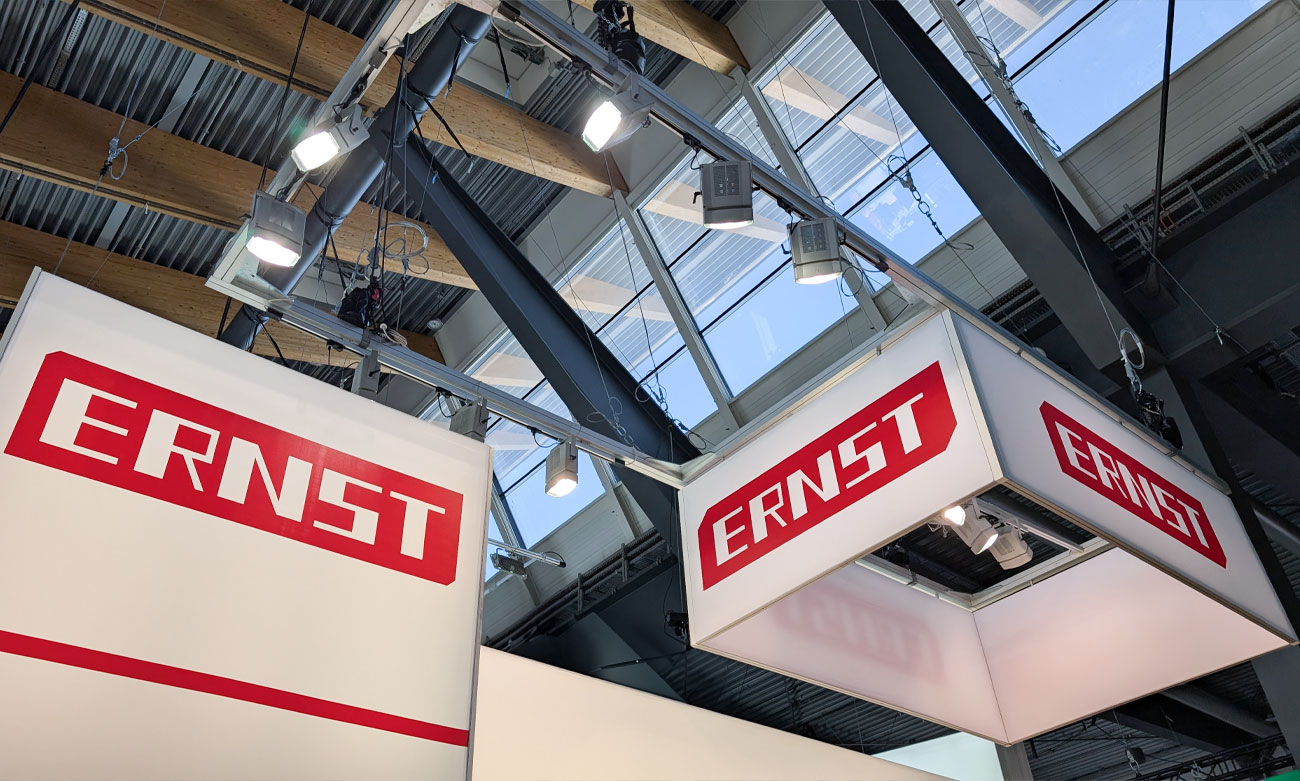 Abhängung Messestand Stuttgart